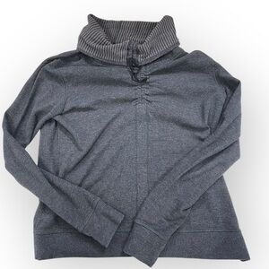 140‎ Lululemon Reversible Top